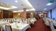 Hotel Stok Wisła Noclegi Restauracja SPA Kręgielnia Jedzenie Basen 5