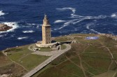 Wieża Herkulesa (Torre de Hércules) jest najstarszą na świecie, działającą latarnią morską.