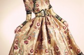 piękna suknia panny młodej w Mongolii