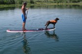 SUP (stand-up paddle board) stań na desce i wiosłuj.