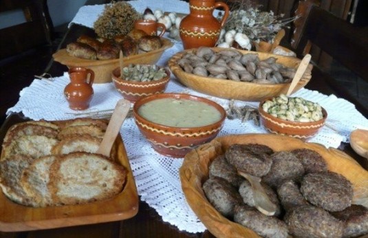 Karczma Jadło Karpackie Jedzenie Restauracje Imprezy Okolicznościowe Potrawy Regionalne 1