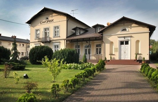Hotel Dworek Skierniewice Pokoje Apartamenty Restauracja Konferencje Wesela 1