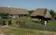 skansen-w-tokarni-muzeum-wsi-kieleckiej