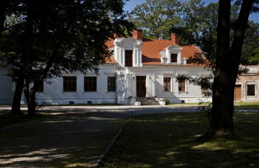 Pensjonat i Biblioteka Sichowska /Noclegi /Restauracje 1