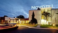 Hotel Novotel Wrocław Noclegi Restauracje Bary Konferencje 1