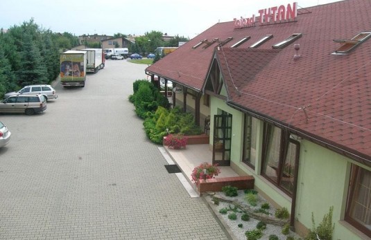 Zajazd Tytan - Kochanowice Noclegi Restauracje Atrakcje 1