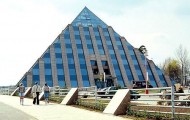 Miasto Tychy - Urząd Miasta : piramida 2