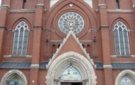 Kościół Świętego Krzyża w Kielcach-wejście 3