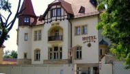 Hotel Pałacyk Legnica/Noclegi/Restauracja/Domowa Kuchnia/Konferencje/Imprezy Okolicznościowe1