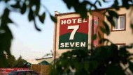 Hotel Seven - budynek