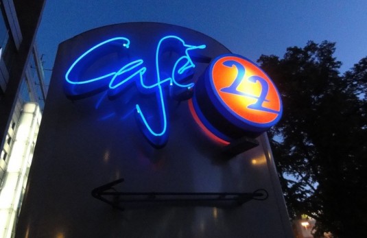 Cafe22
