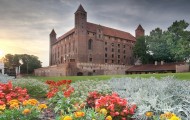 zamek-palace-hotele-konferencja-noclegi-wesele-atrakcja-pomorza-gniew-tczew