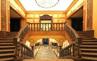 Pałac Bursztynowy we Włocławku, noclegi, restauracja, wesela, konferencje, tenis ziemny, pub, sauna: